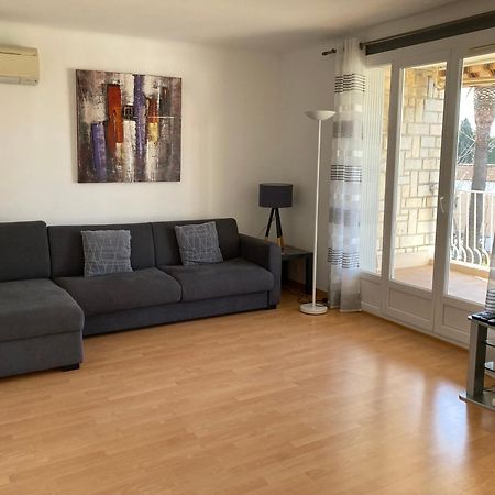 Les Palmiers Apartment Saint-Cyr-sur-Mer Exterior photo
