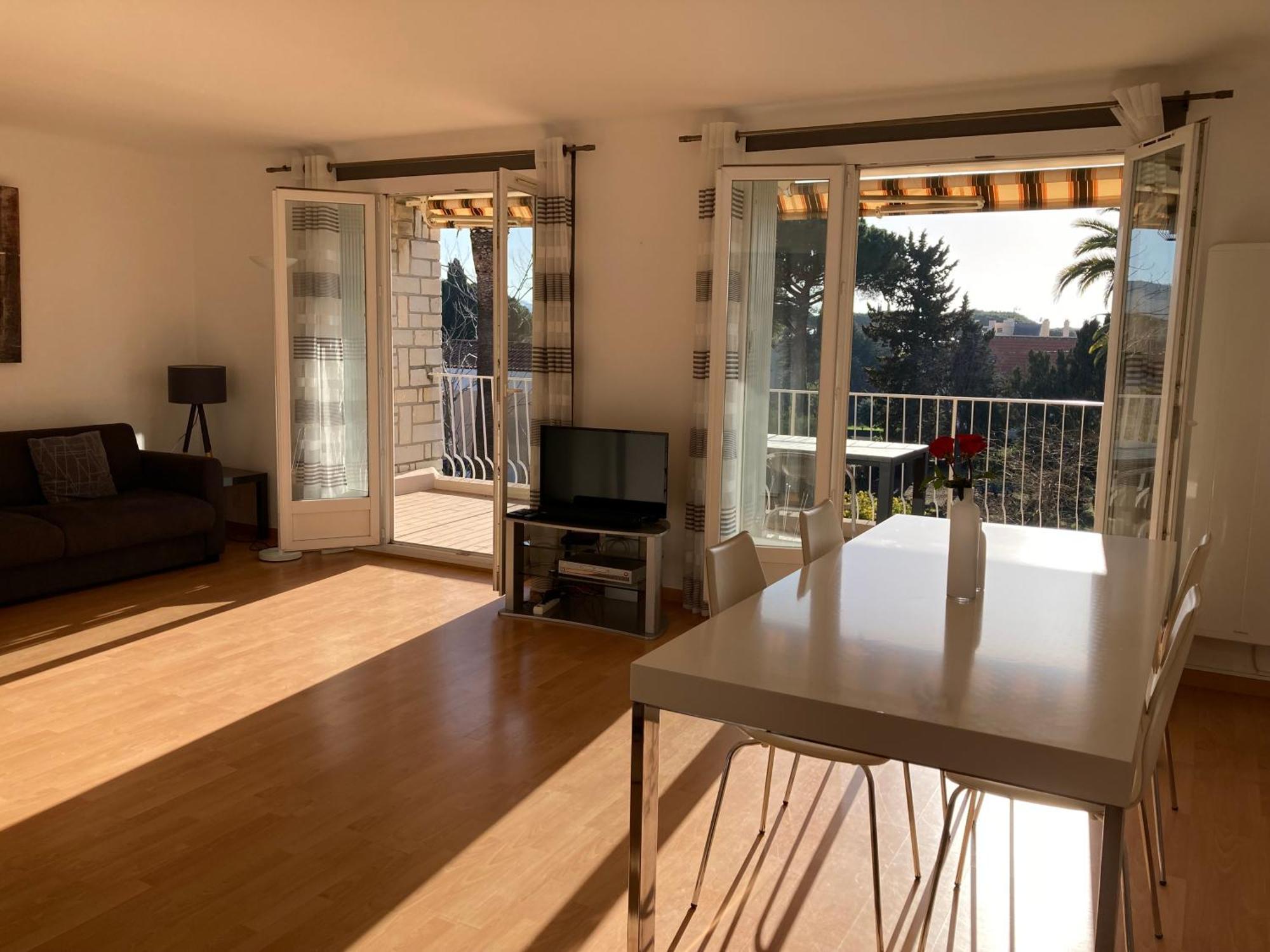 Les Palmiers Apartment Saint-Cyr-sur-Mer Exterior photo